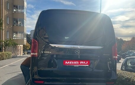 Mercedes-Benz V-Класс, 2023 год, 9 000 000 рублей, 8 фотография