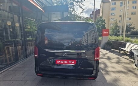 Mercedes-Benz V-Класс, 2023 год, 9 000 000 рублей, 12 фотография