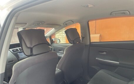 Toyota Prius Alpha I (ZVW40/41), 2011 год, 1 150 000 рублей, 7 фотография