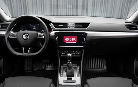 Skoda Superb III рестайлинг, 2025 год, 3 580 000 рублей, 8 фотография