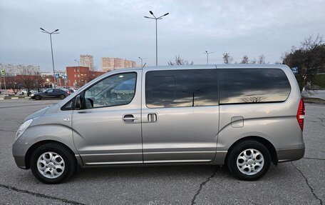 Hyundai H-1 II рестайлинг, 2011 год, 1 650 000 рублей, 9 фотография