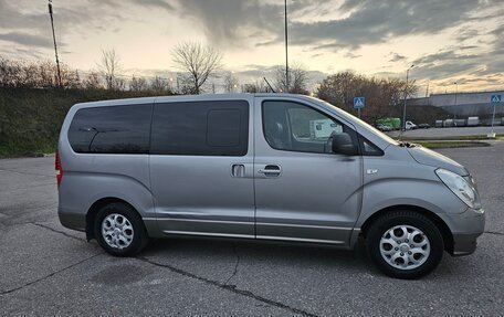 Hyundai H-1 II рестайлинг, 2011 год, 1 650 000 рублей, 8 фотография