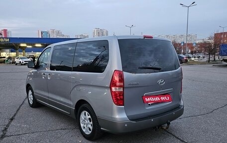 Hyundai H-1 II рестайлинг, 2011 год, 1 650 000 рублей, 10 фотография