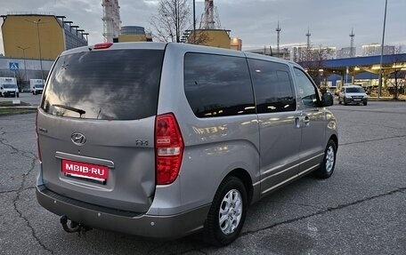 Hyundai H-1 II рестайлинг, 2011 год, 1 650 000 рублей, 11 фотография