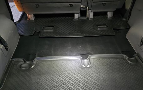 Hyundai H-1 II рестайлинг, 2011 год, 1 650 000 рублей, 25 фотография