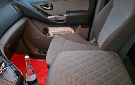 Hyundai H-1 II рестайлинг, 2011 год, 1 650 000 рублей, 26 фотография