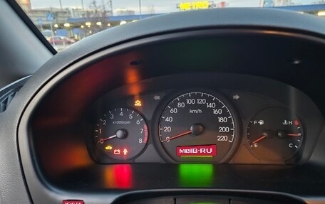 Hyundai H-1 II рестайлинг, 2011 год, 1 650 000 рублей, 28 фотография