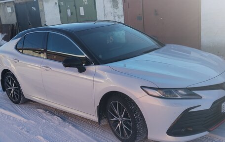 Toyota Camry, 2021 год, 3 150 000 рублей, 2 фотография