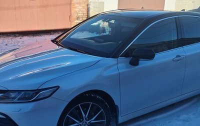 Toyota Camry, 2021 год, 3 150 000 рублей, 1 фотография