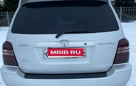 Toyota Highlander III, 2002 год, 980 000 рублей, 3 фотография