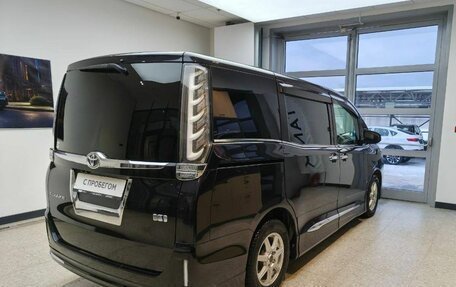 Toyota Esquire I, 2016 год, 2 150 000 рублей, 5 фотография