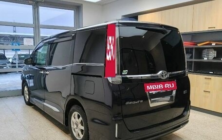 Toyota Esquire I, 2016 год, 2 150 000 рублей, 7 фотография