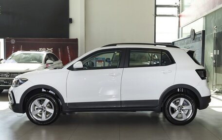 Volkswagen T-Cross I, 2025 год, 1 800 000 рублей, 3 фотография