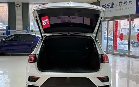 Volkswagen T-Roc I, 2021 год, 1 870 000 рублей, 10 фотография