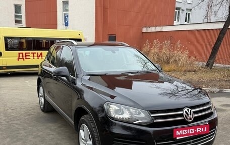 Volkswagen Touareg III, 2011 год, 2 550 000 рублей, 3 фотография