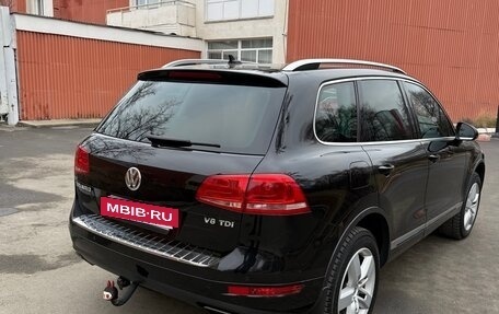 Volkswagen Touareg III, 2011 год, 2 550 000 рублей, 4 фотография