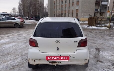 Toyota Vitz, 2000 год, 243 000 рублей, 4 фотография