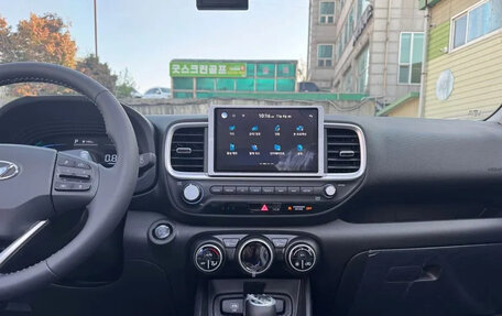 Hyundai Venue I, 2022 год, 1 590 000 рублей, 8 фотография