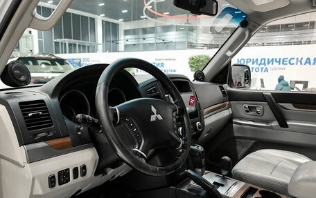 Mitsubishi Pajero IV, 2008 год, 1 650 000 рублей, 20 фотография