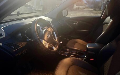 Hyundai ix35 I рестайлинг, 2011 год, 1 300 000 рублей, 8 фотография