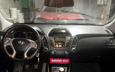 Hyundai ix35 I рестайлинг, 2011 год, 1 300 000 рублей, 7 фотография