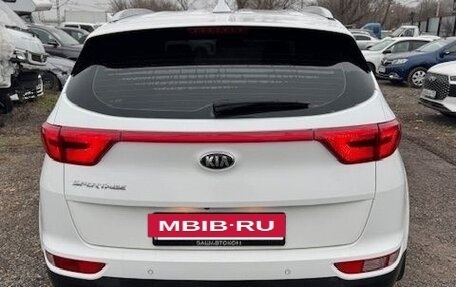 KIA Sportage IV рестайлинг, 2017 год, 1 800 000 рублей, 4 фотография