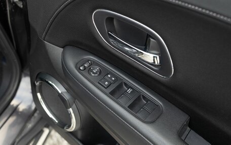 Honda Vezel, 2013 год, 1 600 000 рублей, 16 фотография