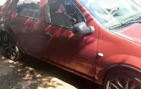 Renault Logan I, 2010 год, 320 000 рублей, 2 фотография