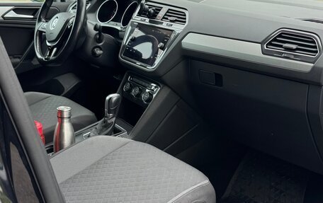 Volkswagen Tiguan II, 2019 год, 2 250 000 рублей, 10 фотография