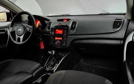 KIA Cerato III, 2011 год, 868 000 рублей, 13 фотография