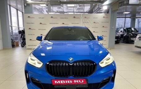 BMW 1 серия, 2020 год, 2 650 000 рублей, 4 фотография