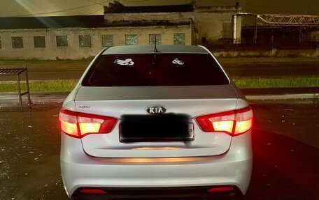 KIA Rio III рестайлинг, 2011 год, 550 000 рублей, 2 фотография