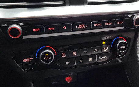 KIA Niro I, 2021 год, 1 500 325 рублей, 15 фотография