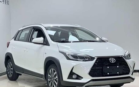 Toyota Yaris, 2022 год, 1 485 555 рублей, 13 фотография