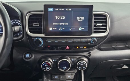 Hyundai Venue I, 2021 год, 1 630 000 рублей, 15 фотография