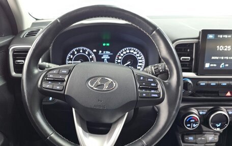 Hyundai Venue I, 2021 год, 1 630 000 рублей, 18 фотография