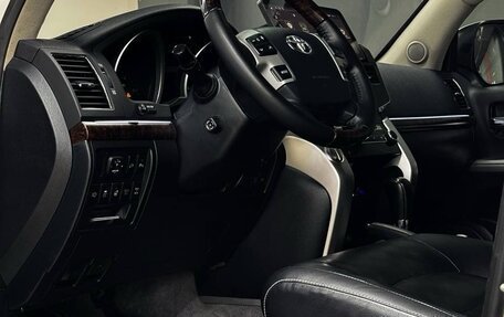 Toyota Land Cruiser 200, 2012 год, 4 400 000 рублей, 29 фотография