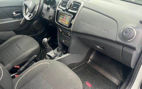 Renault Sandero II рестайлинг, 2018 год, 940 000 рублей, 12 фотография