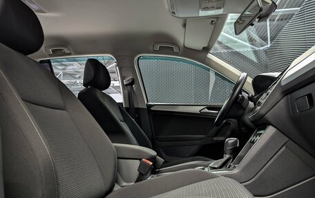 Volkswagen Tiguan II, 2020 год, 2 385 000 рублей, 26 фотография