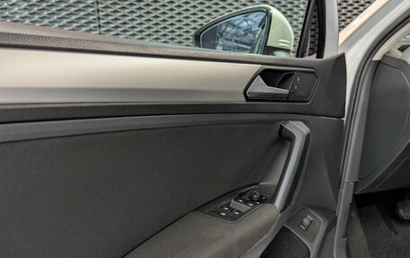 Volkswagen Tiguan II, 2020 год, 2 385 000 рублей, 31 фотография