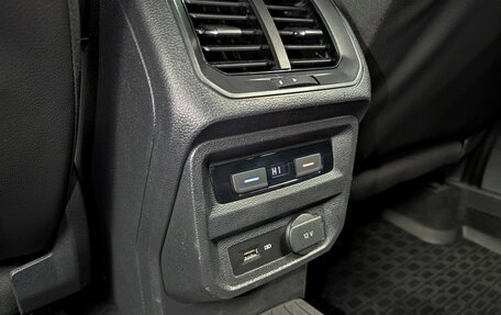 Volkswagen Tiguan II, 2020 год, 2 385 000 рублей, 30 фотография