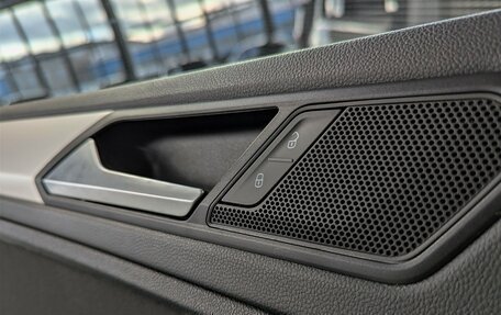 Volkswagen Tiguan II, 2020 год, 2 385 000 рублей, 33 фотография