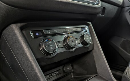 Volkswagen Tiguan II, 2020 год, 2 385 000 рублей, 39 фотография