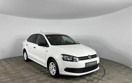 Volkswagen Polo VI (EU Market), 2013 год, 660 000 рублей, 3 фотография