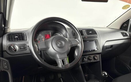 Volkswagen Polo VI (EU Market), 2013 год, 660 000 рублей, 13 фотография