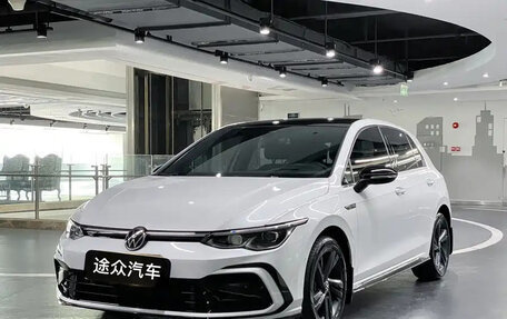 Volkswagen Golf VIII, 2022 год, 1 310 000 рублей, 1 фотография