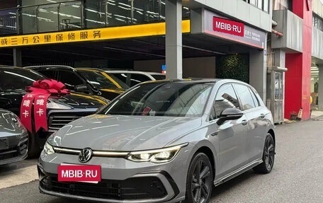 Volkswagen Golf VIII, 2022 год, 1 300 000 рублей, 1 фотография