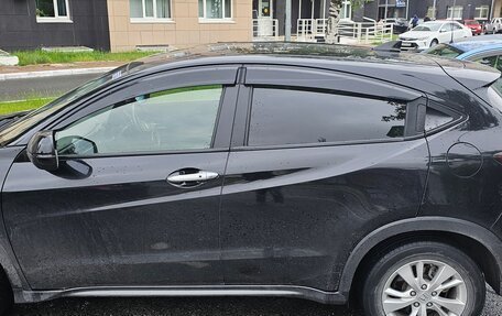 Honda Vezel, 2017 год, 1 720 000 рублей, 3 фотография