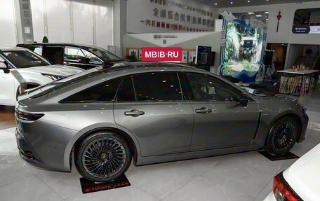 Toyota Crown, 2025 год, 8 600 000 рублей, 4 фотография