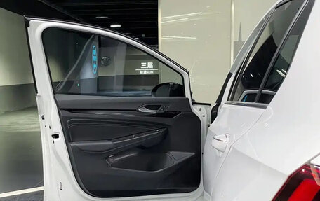 Volkswagen Golf VIII, 2022 год, 1 310 000 рублей, 11 фотография